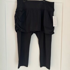 Athleta Black Elation 2 in 1 Capri